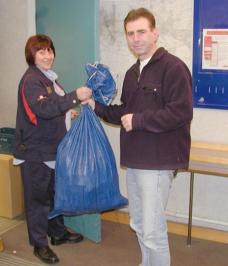 handing in the mail bag at Maidenhead Delivery Office